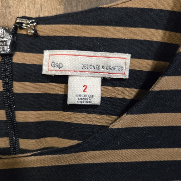 GAP Navy and Tan Striped 3/4 Sleeve Dress - Picture 4 of 4